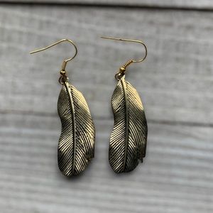 Leaf metal earrings